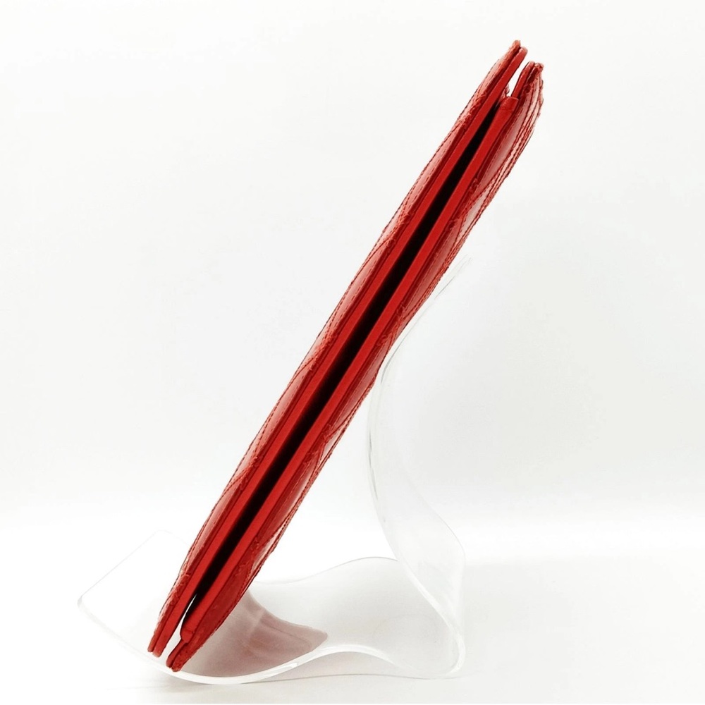 Channel Red Long Wallet - Picture 2 of 16